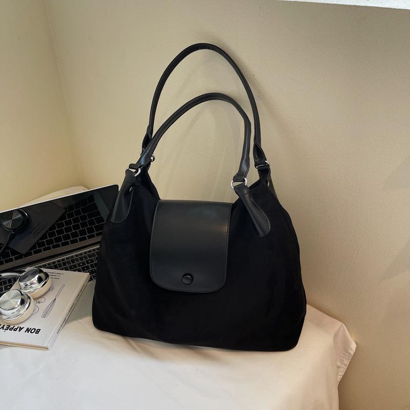 

Bag women s new fashion shoulder messenger bag simple handbag large capacity tote bag underarm bag чёрный