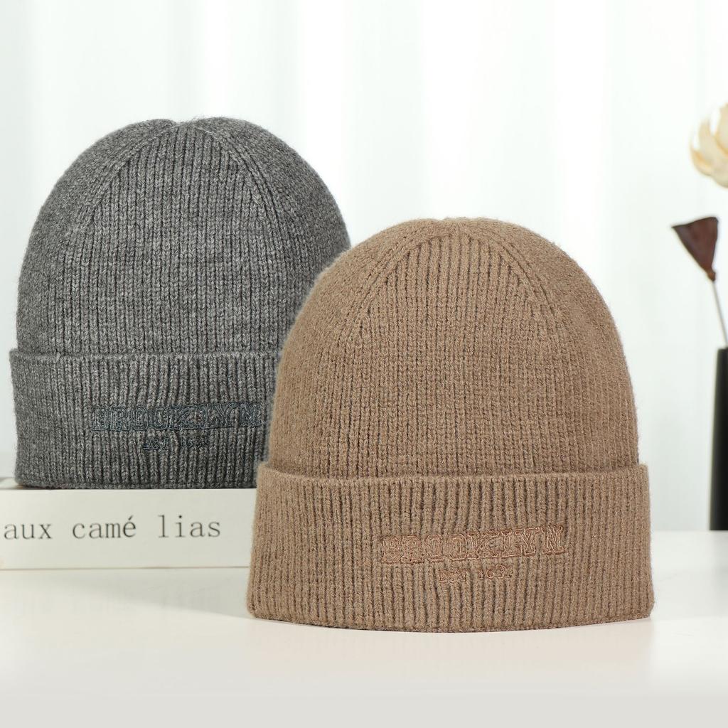 Autumn and Winter Couple Knitted Hats with Embroidered Letters Outdoor Cycling Warm Knitted Hats