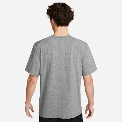Nike T Shirts Men's Gray Crew Neck Moderate