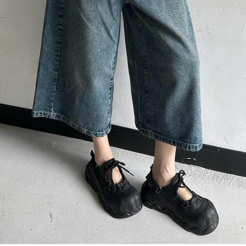 Women Fashion Casual Sneakers 35-40 Yards New Summer Round Head Thick Bottom Hollow Breathable Bread Shoes Baotou Half Slippers
