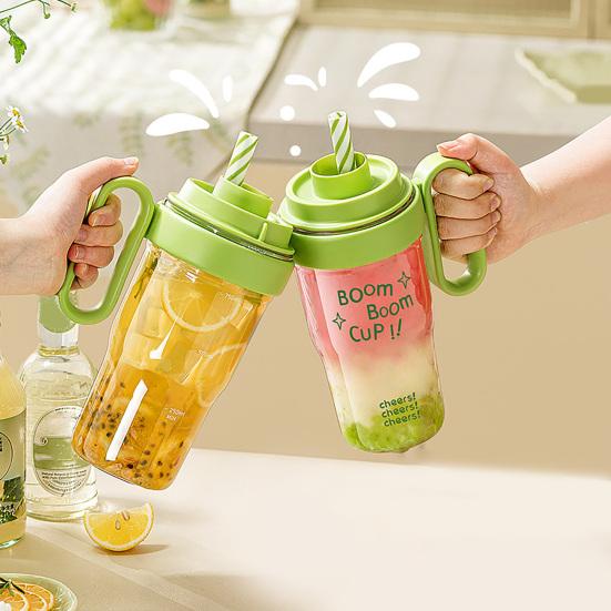 Bartender Shaker Set Leakproof Cocktail Maker with Ice Mold BPA-Free Plastic Shake Kettle for Lemon Tea & Mocktails