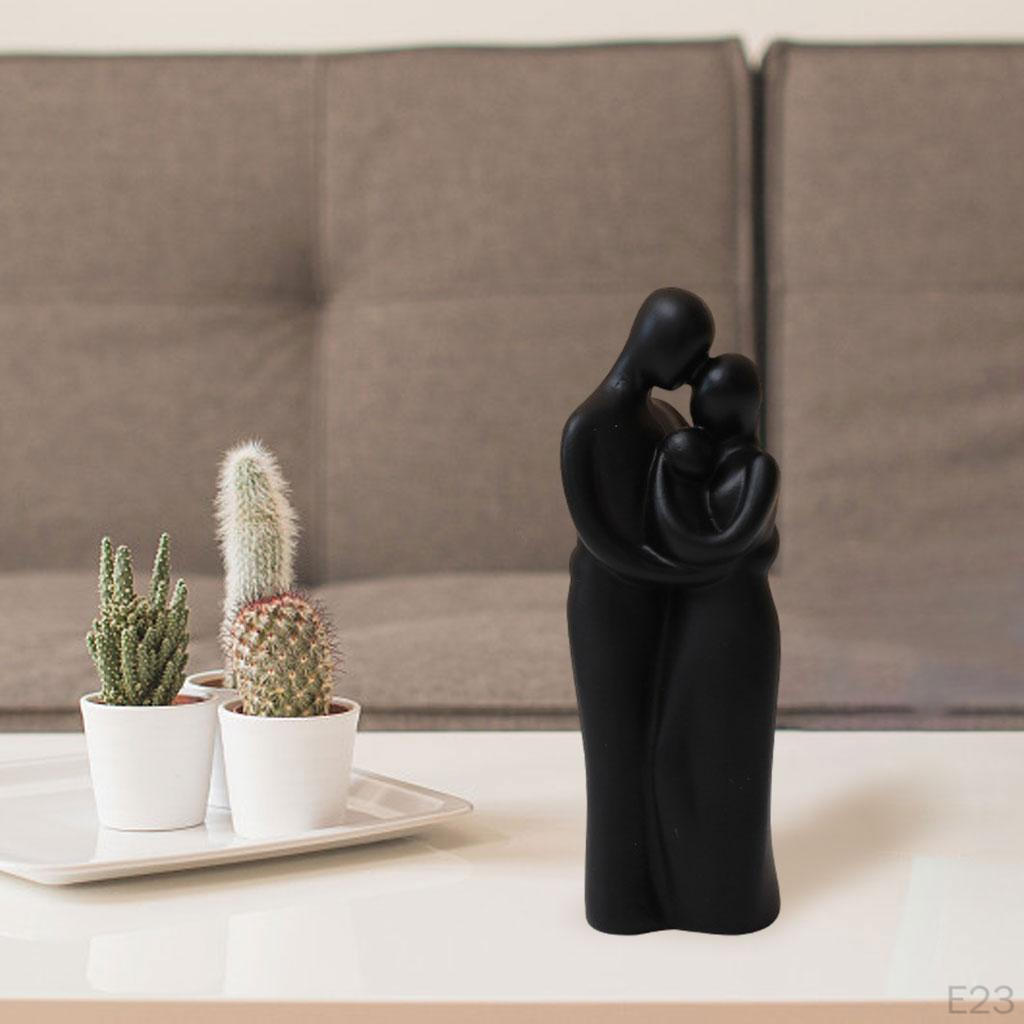 Elegant Couple Figurine Sculpture for Home Decoration