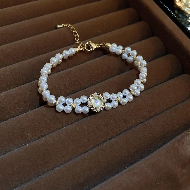 Pearl moonstone bracelet French retro court style bracelet light luxury temperament high-end jewelry women