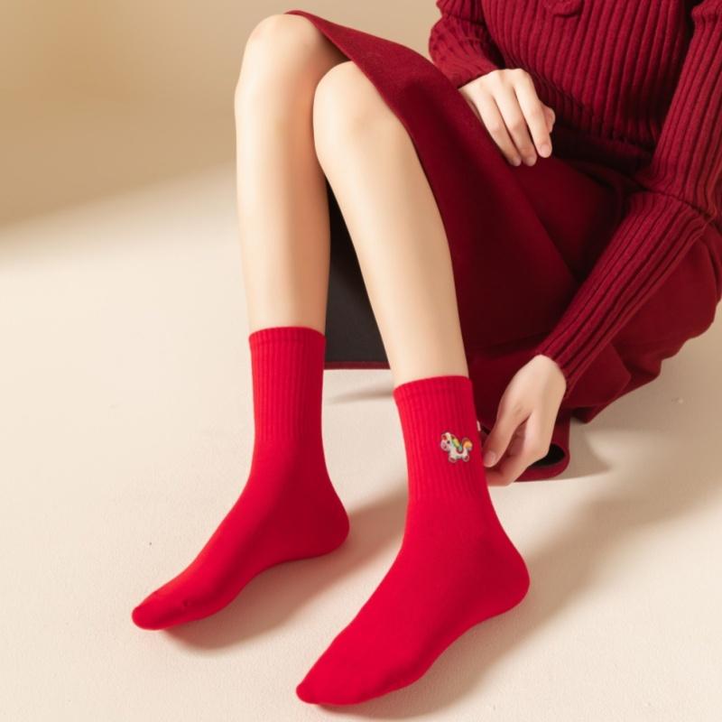 2026 Jahr des Pferdes Glückssocken Tierkreiszeichen Chinesischer Stil Viel Glück Rote Baumwolle Mittelhohe Socken Neujahrsgeschenke für Paare