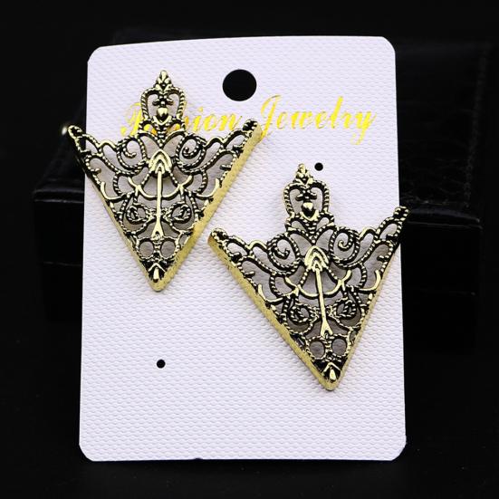 1Pair Unisex Fashion Hollow Geometric Flower Brooch Pin Suit Tie Hat Scarf Badge