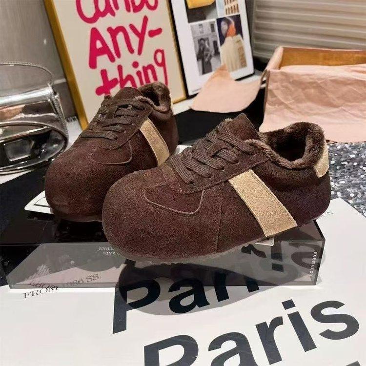 Autumn and Winter German Training Shoes Shoes New Velvet Birkenstocks Round Head Retro Casual Sports Fluffy Shoes