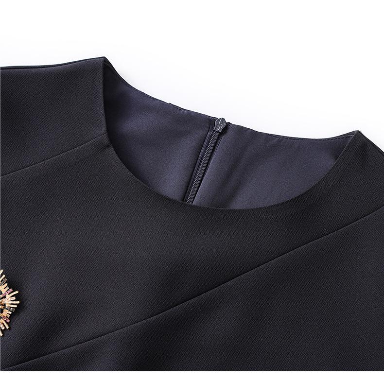 Elegant Minimalist Round Neck Short Sleeve Women's Summer Dress