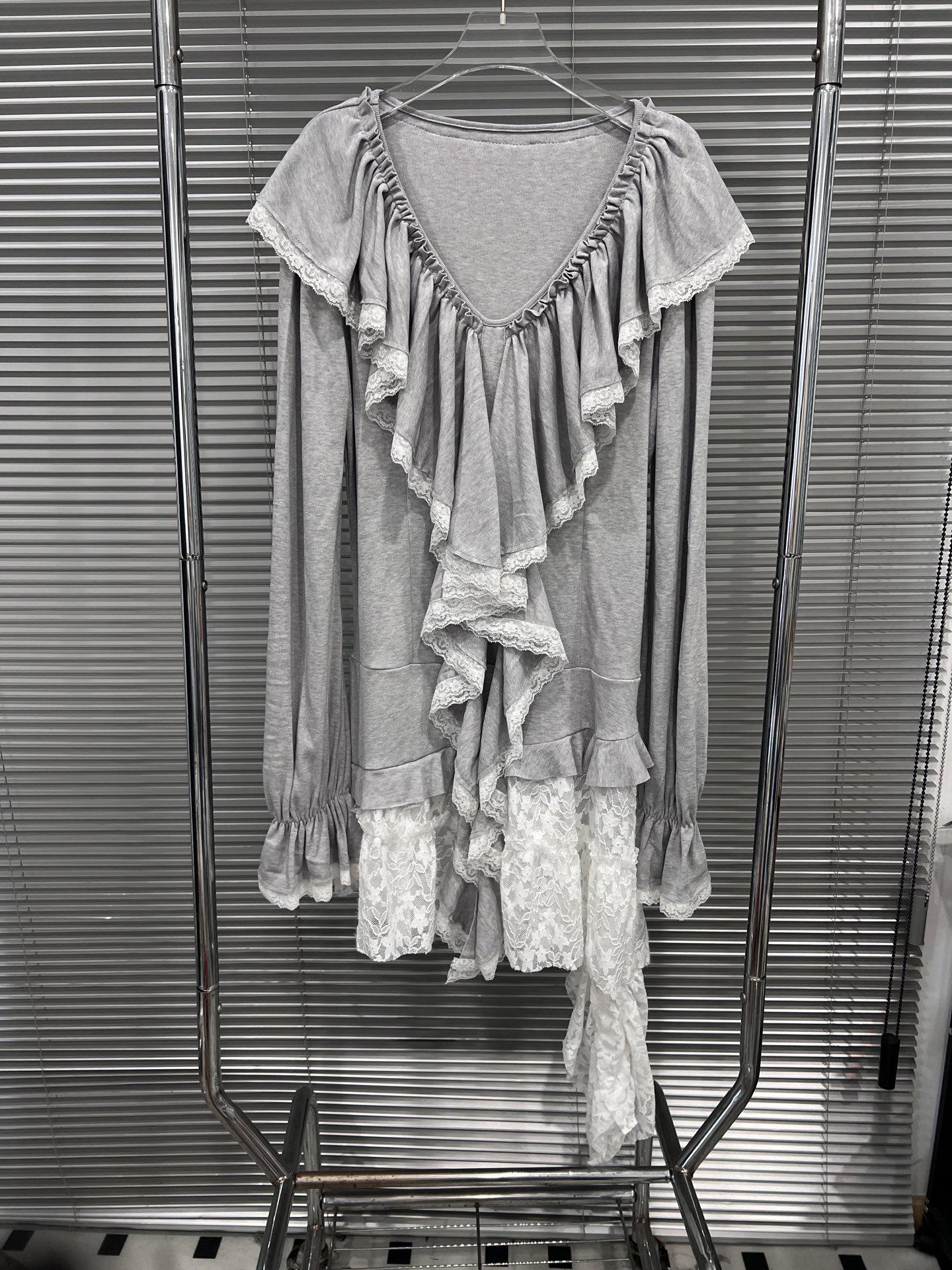 Spring 2026 Retro V-Neck Lace Dress with Ruffle Collar Small серый