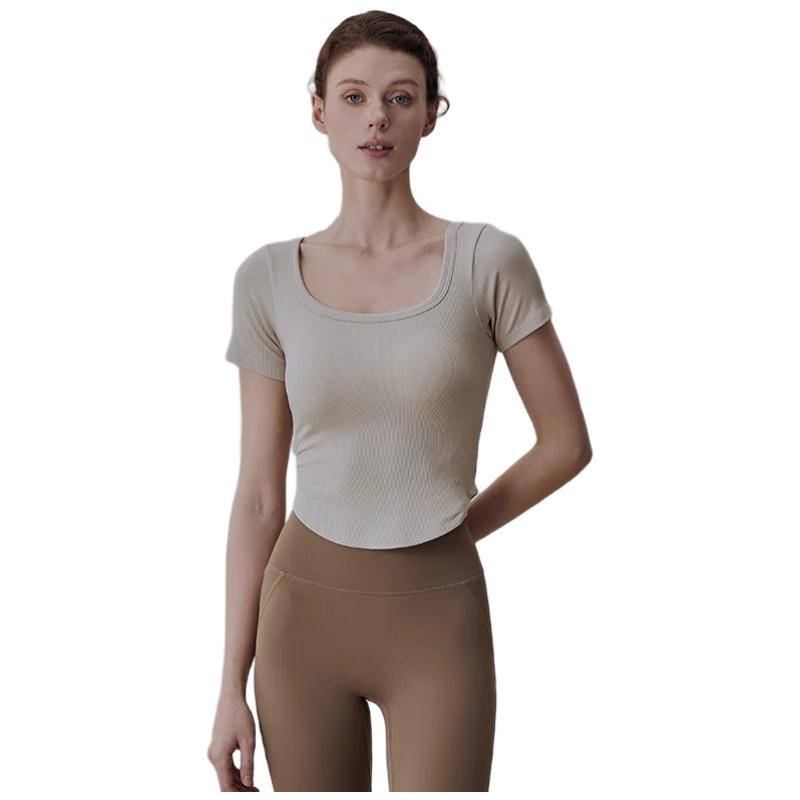 gigt Women s Performance T-Shirt with Built-in Bra S