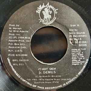 

7inch Record JUNIOR DEMUS - It Hot Dem NONE Wild Apache 1994 Jamaica Reggae, Ska & Dub Used
