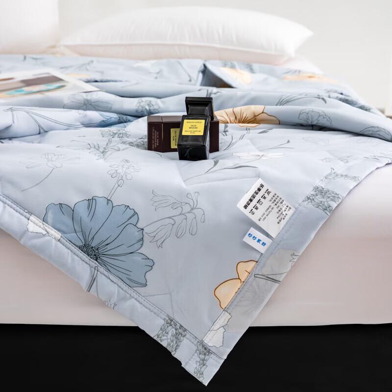 FIRS Floral Summer Cooling Quilt