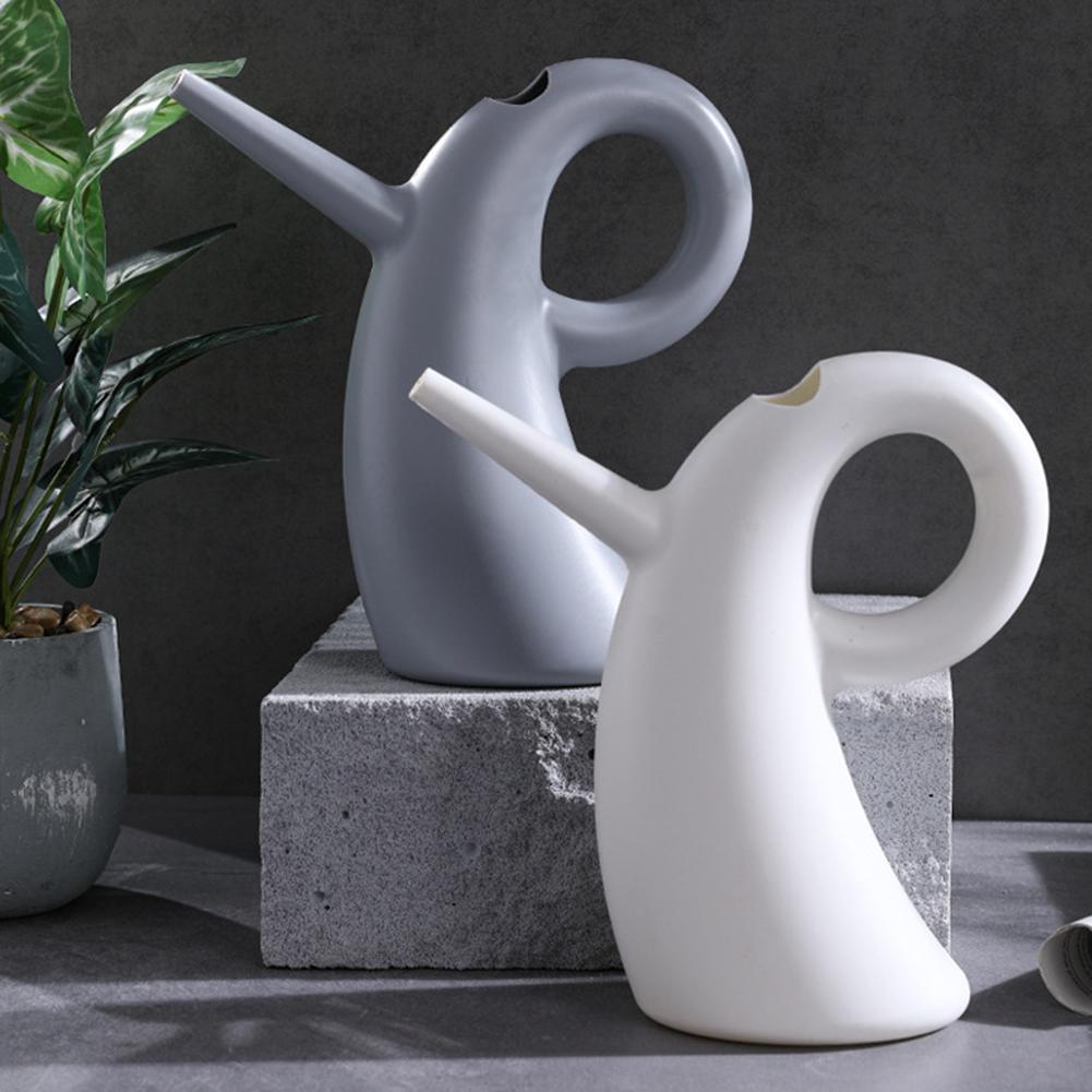 Einfache Multifunktions-Gießkannen Gartengeräte Gießbrause Hausgießkanne Längerer Ausguss Gebogener Griff