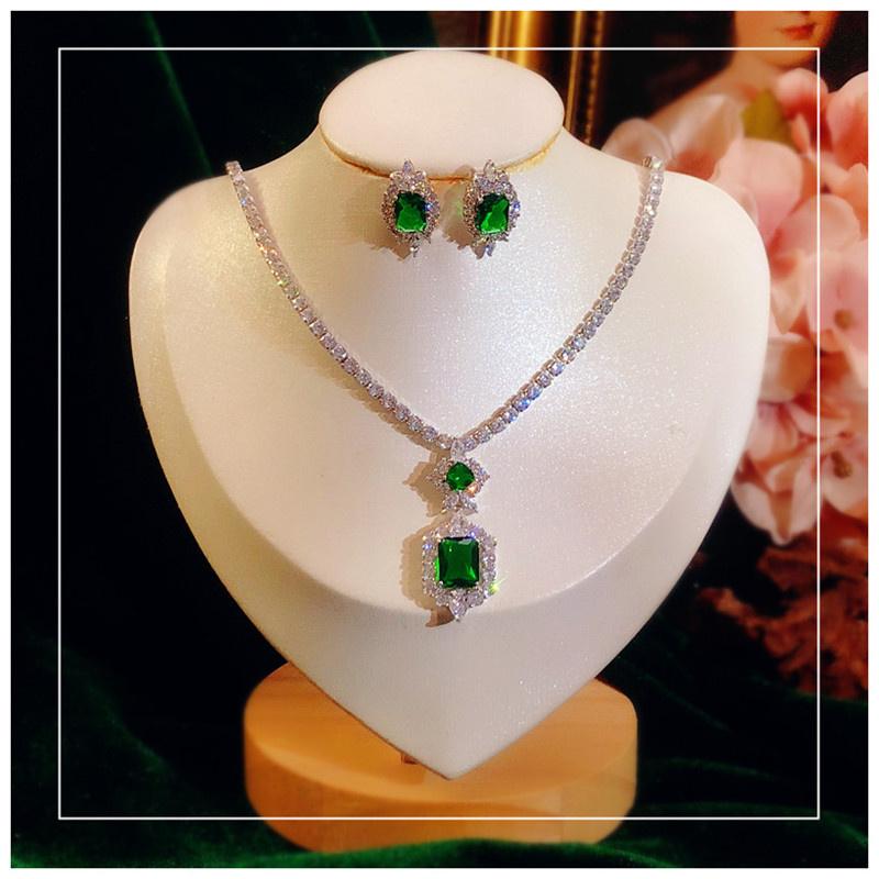 Women's Jewelry Set S925 Created Emerald Gemstone Earrings Sparkling Necklace Classic High Jewelry Mother's Day