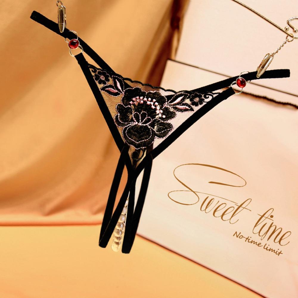 Black Temptation Diamond Thong Women's Perspective Embroidery Playable Beaded Crotch Free Sexy Panties 2270