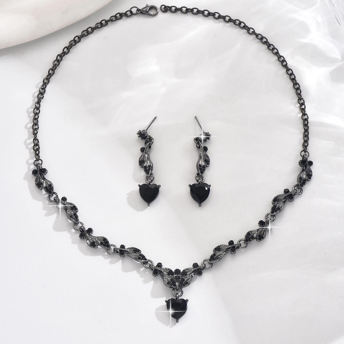 Elegant Rhinestone Leaf Bridal Jewelry Set: Necklace  Earrings for Versatile High-End Fashion