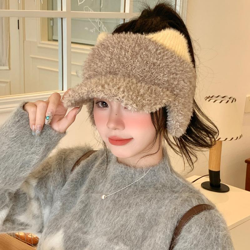 Autumn and winter hats, women's ear protectors, large brim, small face, empty cap, fleece and thickened thermal cap.