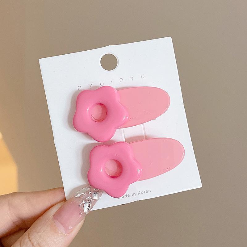 Pink Dopamine Hair Clip: Y2K Seamless Round Hairpin - Cute Small Side Clip for Women’s Bangs