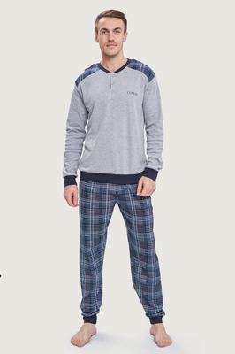 Satz: Pullover und Hose von (82616)