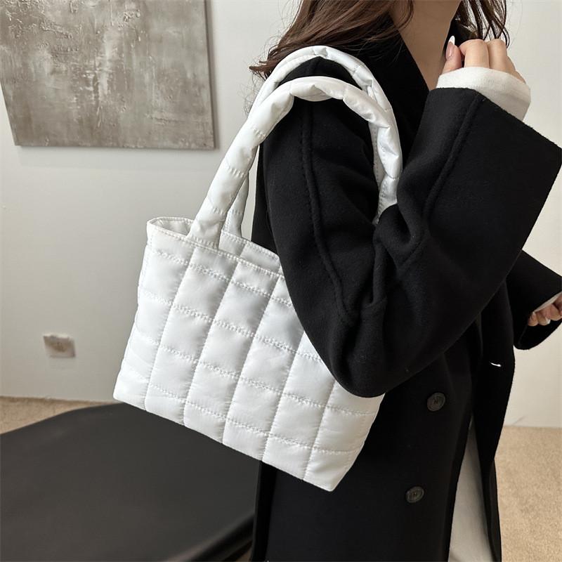 Chic Comfortable Shoulder Tote Bag With Spacious Interior And Unique Plaid Pattern For Daily Use