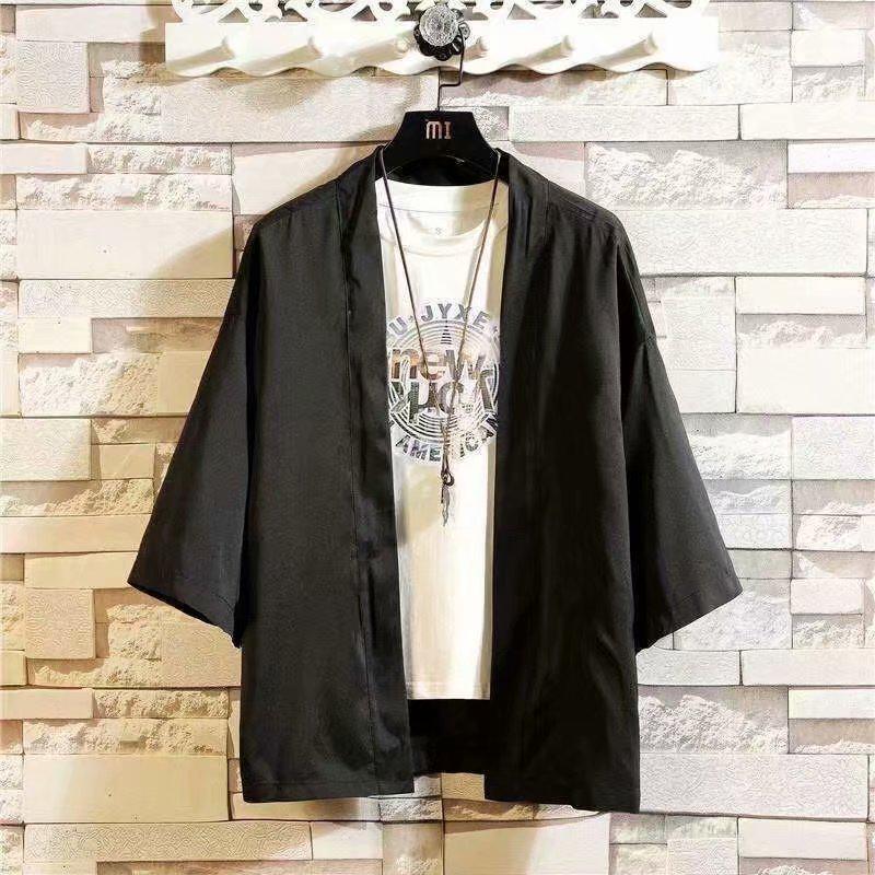 Retro National Style Hanfu Shirt: Trendy Men's Taoist Robe with Three-Quarter Sleeves for Spring and Autumn