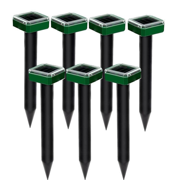 New Type Solar-Powered Light Electronic Animal Repellent Soundwave Device Rodent Snake & Mosquito Repellent Led Light 1