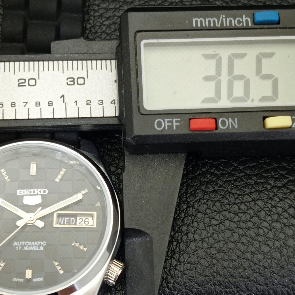 VINTAGE REFURBISHED SEIKO 5 AUTOMATIC JAPAN MENS BLACK DIAL WATCH a440429-4 Sk-a440429