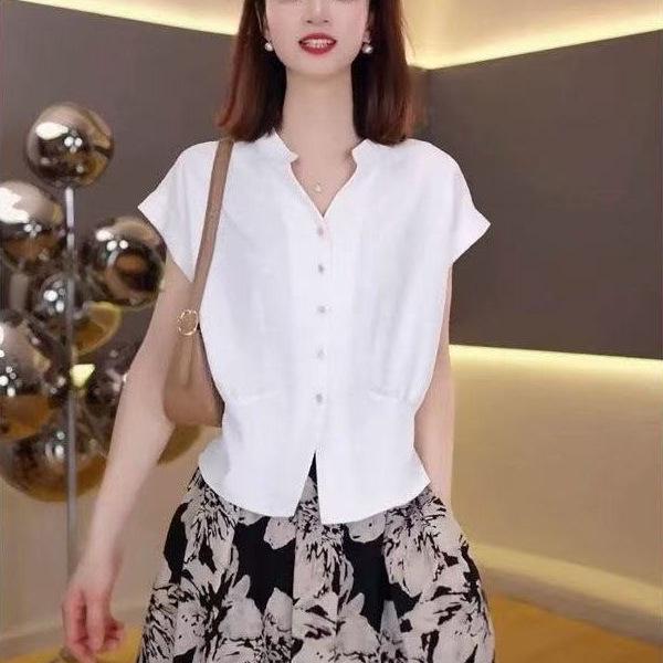 Women's Summer 2025 Slimming Short Sleeve Cardigan Top - Fashionable, Versatile, Age-Reducing Design