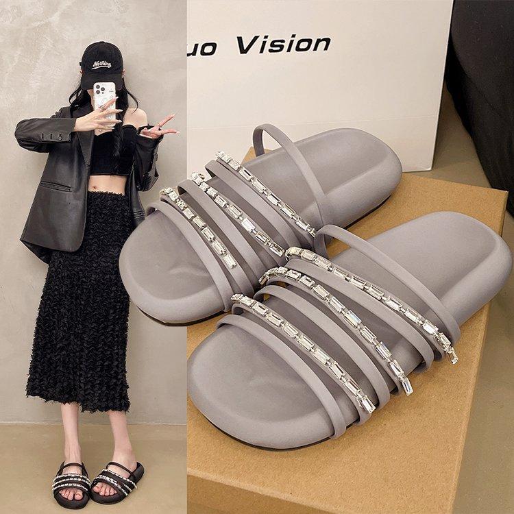 Bright Diamond Slippers Women's Summer Wear 2025 New Fairy Style Low Heel with Skirt Flat Bottom Set Toe Roman Cool Slippers