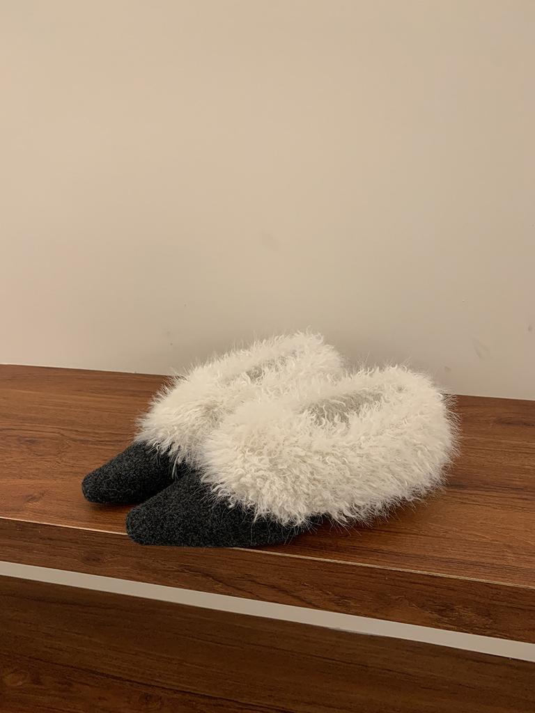 Korean Version of Square Head Plush Shoes Single Shoes Women's 2025 Warm Cotton Shoes French Thick Heel Retro Black Small Leather Shoes