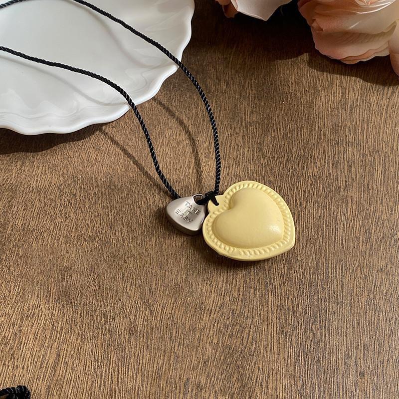 Dopamine Color Flower Love Necklace Summer Small Fresh Long Collarbone Chain Holiday Sweet Girl Heart Necklace