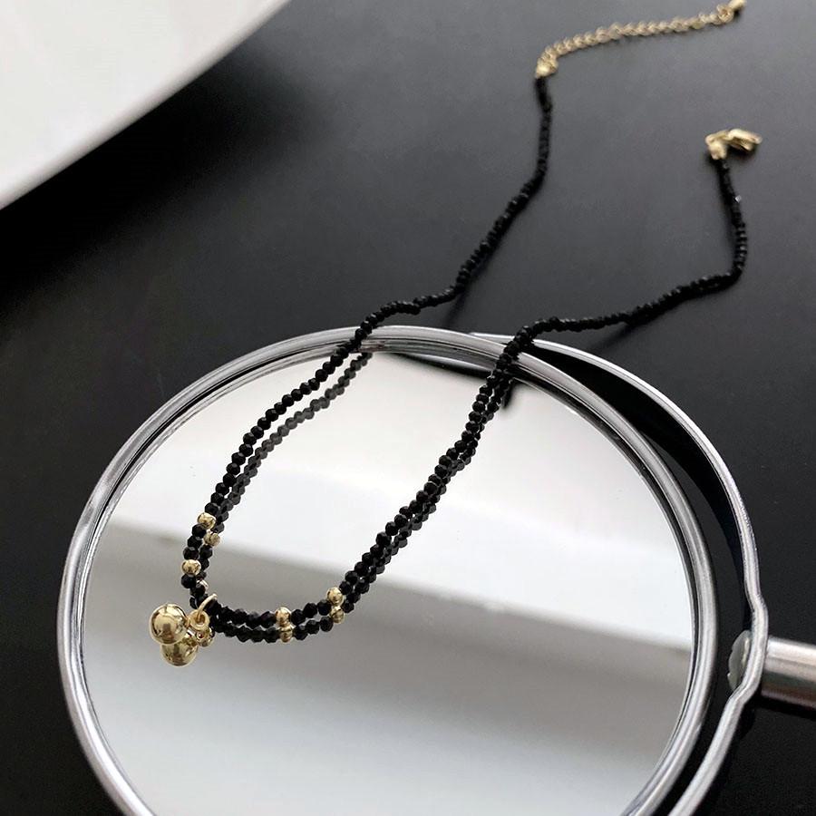 

Women s Black Crystal Round Pendant Necklace - Simple Clavicle Chain for Summer