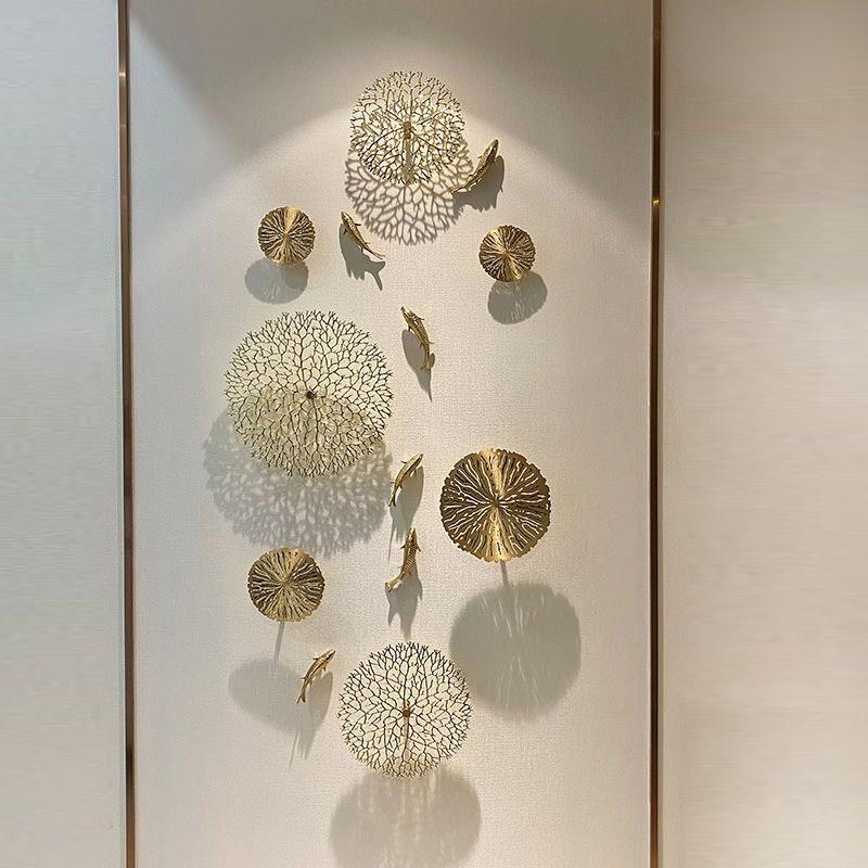 Modern 3D Metal Wall Art Creative Goldfish & Lotus Leaf Metal Wall Hanging Home Office Decoration Living Room Background