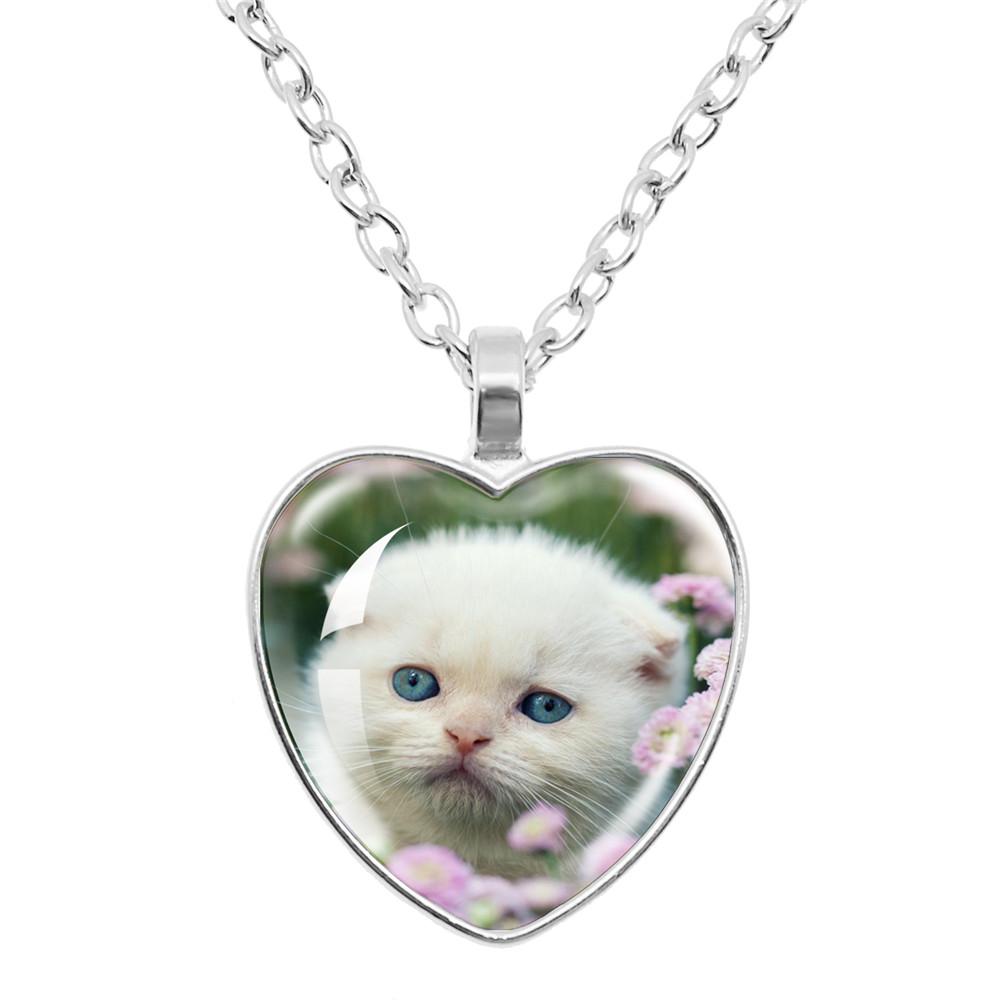 Fashion Accessories Cute Cats Patten Heart Shaped Glass Pendant Necklace Cute Animal Alloy Necklace Charms Jewelry Gifts