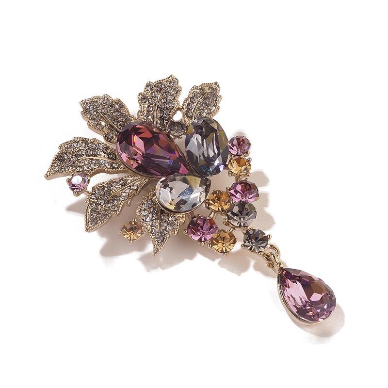 Retro Bodhi Leaf Brooch, High-end Women's Elegant Crystal Brooch, Luxurious and Sophisticated Brooch