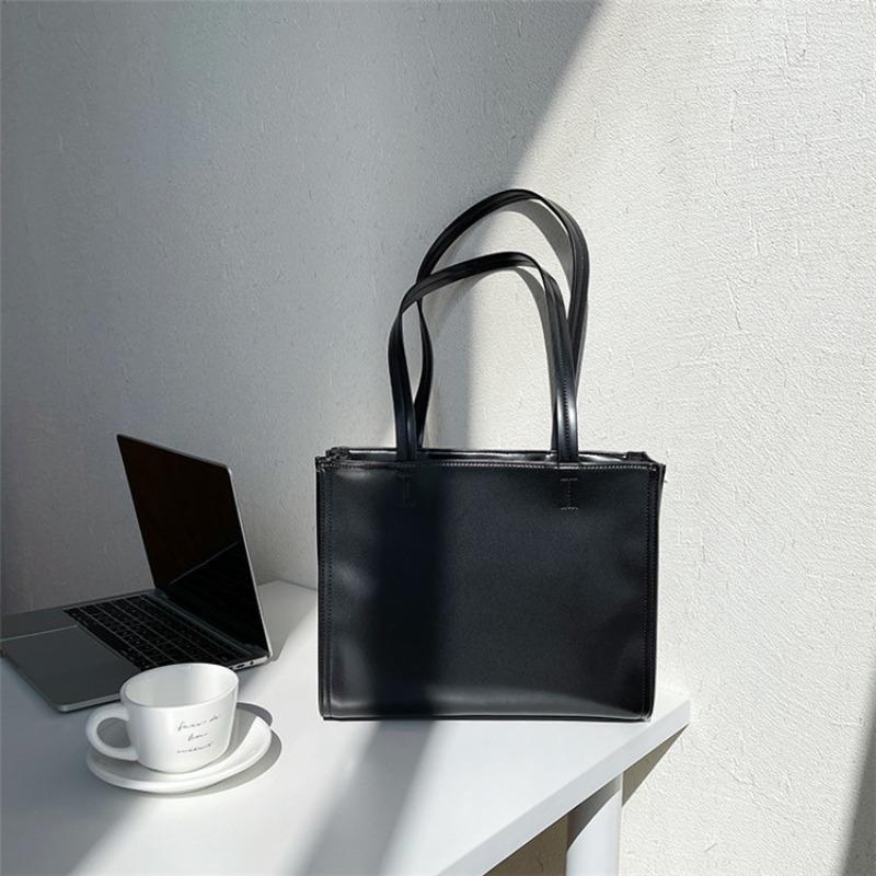 

Large bag, tote bag, daily commuter bag, large capacity, versatile niche shoulder bag for women чорний