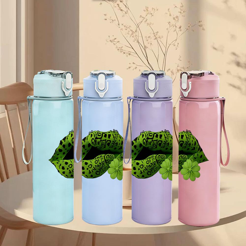1PC Green Cactus Lips Graphic,750ml Color Plastic Sports Water Bottle,Leakproof Flip Straw Lid,Suitable for Sports Office Home Use