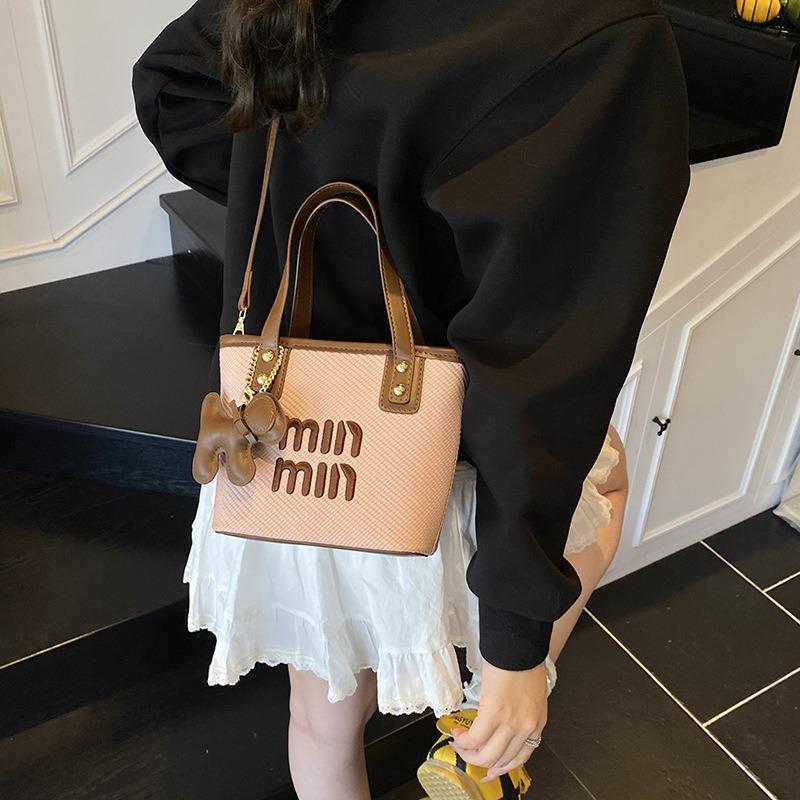 Retro woven handbag bag women's new large-capacity shoulder bag versatile bucket bag messenger bag