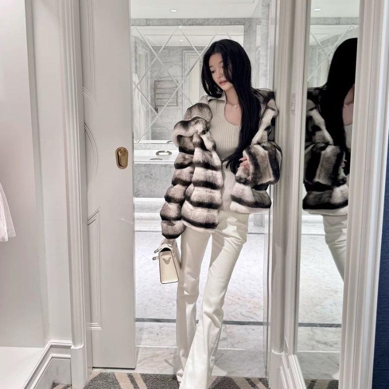 Winter New Chinchilla Short Coat Fashionable Lady Temperament Imitation Rex Rabbit Fur Coat Lapel Fur Woman