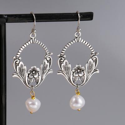 Imitation Perlen Hängehaken Ohrringe Exquisite Charmante Schnitzerei Blatt Blume Hochzeits Schmuck Für Frauen