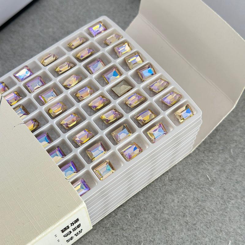 

Мокка Лайт Высококачественные стразы K9: Супер Блестящий Прямоугольник 6x8 мм для Ювелирных Изделий для Нейл-Арта K9 Rectangular Right Angle 6*8