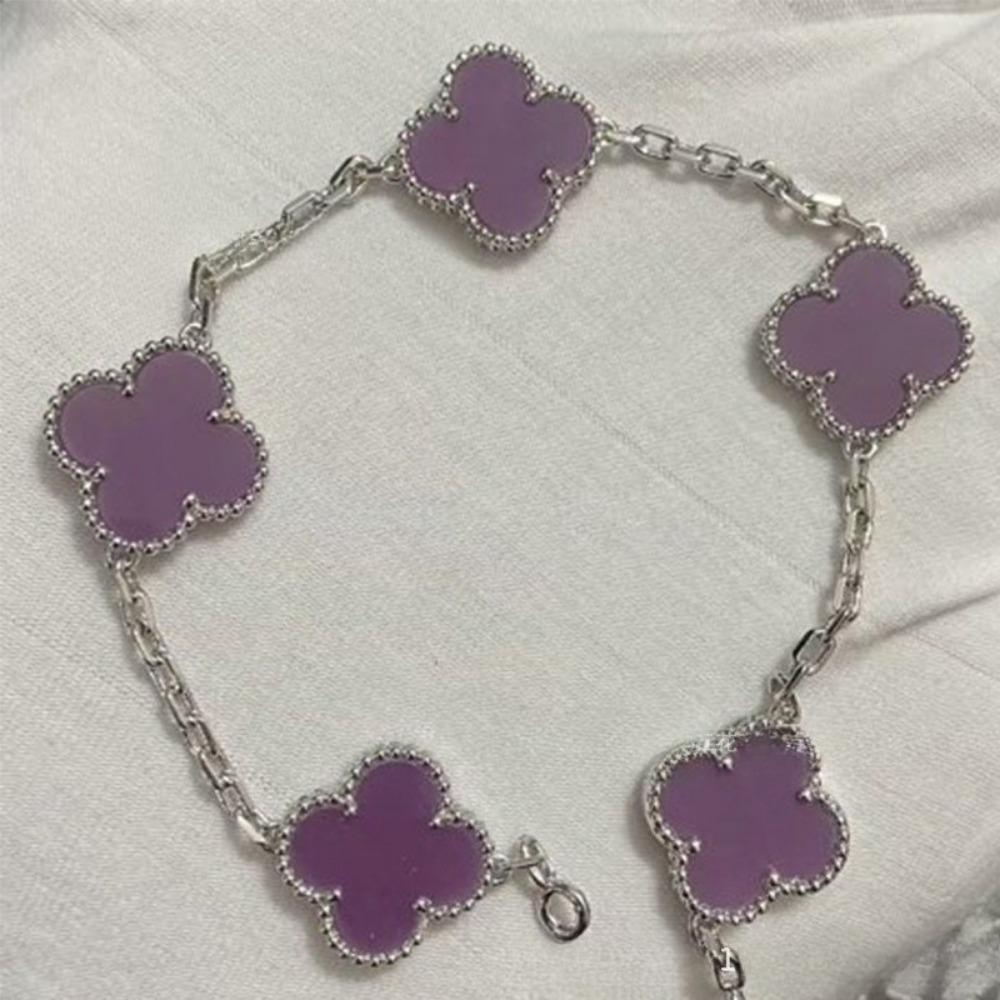 Hochwertiger roter Chalcedon Laser vierblättriges Kleeblatt fünfblütiges Armband 18K Roségold leichter Luxusschmuck Geschenk für Freundin