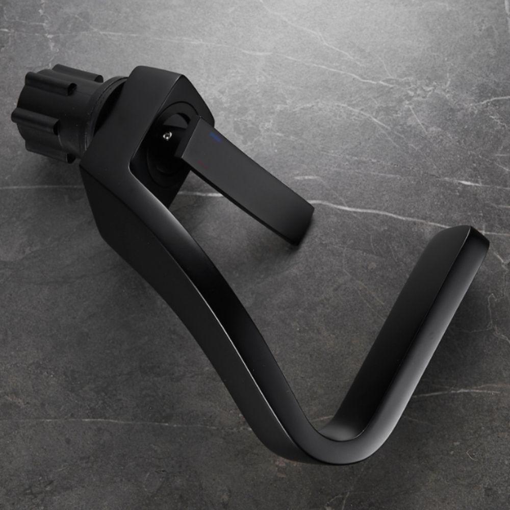 Matná zlatobílá umyvadlová baterie kartáčovaná zlatá černý chrom vodopádová baterie moderní design jedno páková směšovací baterie