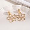 Retro Hollow Big Flower Pearl Stud Earrings, Light Luxury Design Sense, Simple Personality Temperament Earrings Women