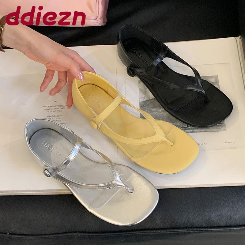 Fashion Spring Summer Beach Female Flip Flops Women Flats Sandals Shoes Shallow Fashion Square Toe Ladies Flats Sandals Shoes