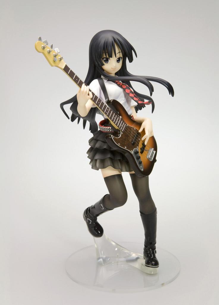 Costume original de Mio Akiyama à l'échelle PVC peint fini K-ON ! Ver. (1/8 produit)