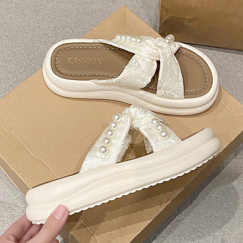 Pearl national style outer wear with skirt slippers girl 2025 summer new fairy style sandals fashion beach one-word drag tide