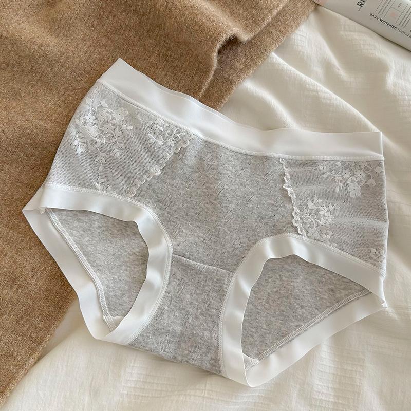 Ladies Spring and Autumn Cotton Comfortable Breathable Non Trace Mid Waist Underwear