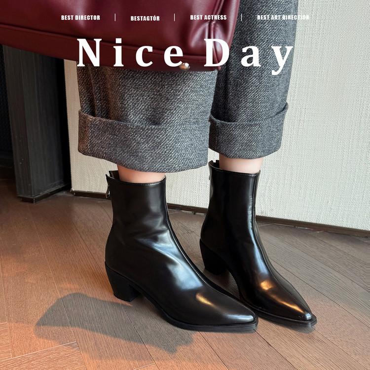 Sheepskin Version~ Black Pointed Middle Heel Boots Women's Autumn and Winter New Velvet Thick Heel and Ankle Boots Thin Boots Martin Boots