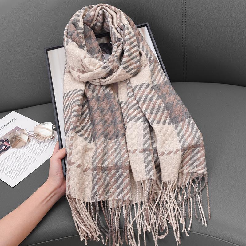 Korean Version of The New High end Houndstooth Imitation Cashmere Tassel Scarf for Women in Autumn and Winter Warm Shawl and Scarf for Couples