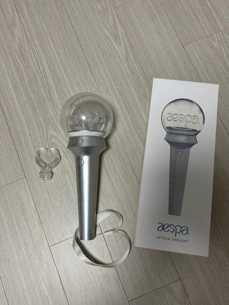 AESPA Cheering Stick ver.1 + Karina Amblem